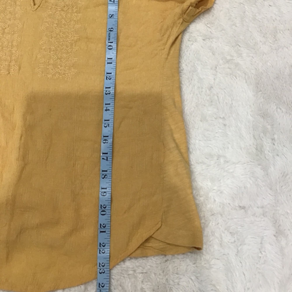 Democracy Women’s Size Medium Yellow Blouse Short Sleeve Embroidery Shirt - Picture 9 of 9